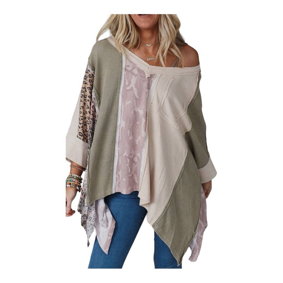 Oversized Exposed Seam Top - Picture 1 of 3